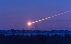 Čeljabinský meteorit (2013). Kredit: Alan Fitzsimmons.
