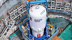 Usazení druhého parogenerátoru u bloku Liang-ťiang 1 (zdroj: SPC).