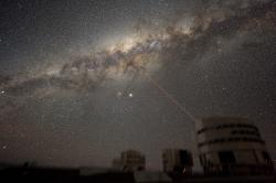 V Mléčné dráze se ukrývají podivuhodné věci. Kredit: ESO/Y. Beletsky.