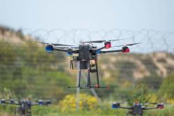 Hejno dronů ve službách IDF. Kredit: IDF.