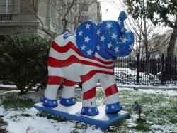 Velmi republikánský slon. Kredit: Jonathan McIntosh / Wikimedia Commons.