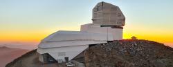 Observatoř Very C. Rubin na hoře El Peňón v Čile (zdroj Vera C. Rubin Observatory/NSFA/AURA).