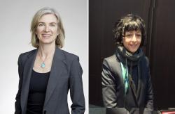 Jenifer Doudna a Emmanuelle Charpentier dostaly prestižní vědecké ocenění za to, že v roce 2012 rozpoutaly genetickou revoluci.  Jenifer Doudna (vlevo). Kredit: Duncan.Hull , Wikipedia, CC BY-SA 4.0. Emmanuelle Charpentier (vpravo). Kredit: Carries mum, Wikipedia, CC BY-SA 4.0