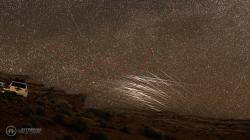 Stopy Starlinků v souhvězdí Cassiopeia. Zdroj: https://catchingtime.com/ Stopy Starlinků v souhvězdí Cassiopeia. Zdroj: https://catchingtime.com/