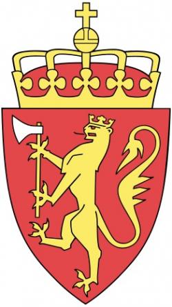 Norský státní znak: šelma držící zbraň, to vše na červeném poli. Kredit: Damian Szczepaniak / Wikipedia Commons