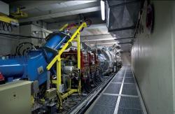 Pohled na elektronové chlazení antiprotonového zpomalovače v laboratoři CERN (zdroj CERN).