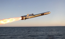 Střela Naval Strike Missile. Kredit: US DoD / Wikimedia Commons.