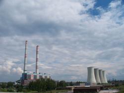 Uhelné bloky nyní dodávají téměř 50 % elektřiny. Dominantně jde o hnědouhelné. Černouhelné elektrárny jako Dětmarovice jsou vyjímkou (Zdroj Wikipedie).