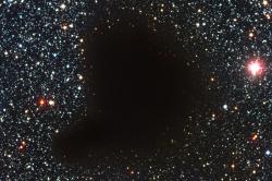 Temné molekulární mračno Barnard 68. Kredit: FORS Team, 8.2-meter VLT Antu, ESO.