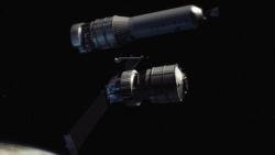 Jupiter s připojeným Exolinerem se blíží ke stupni Centaur, na kterém je nový Exoliner.  Zdroj: http://www.spaceflight101.com/