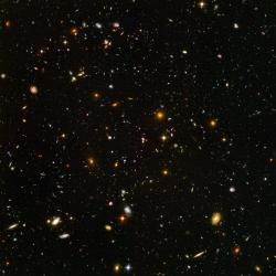 Slavné Hubbleovo Ultra Deep Field.Kredit: NASA, ESA, and S. Beckwith (STScI) and the HUDF Team. Slavné Hubbleovo Ultra Deep Field.Kredit: NASA, ESA, and S. Beckwith (STScI) and the HUDF Team.