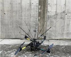 Skutečný bleskosvodný dron. Kredit: NTT.