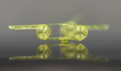 Nanodron s akustickými rezonátory. Kredit: 2026 EPFL/MICROBS, CC BY-SA 4.0. Nanodron s akustickými rezonátory. Kredit: 2026 EPFL/MICROBS, CC BY-SA 4.0.