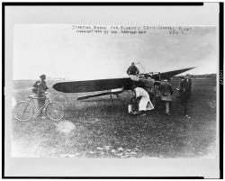 Použití obsahu flaštičky Vin Mariani k udržení bdělosti přiznal i Louis Blériot, který jako prvním  přelétl kanál La Manche z Calais do Doveru. (Kredit: Wikipedia, volné dílo)