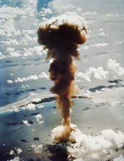 Able, 1946. První test na atolu Bikiny. Kredit: US Air Force.