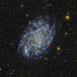 Elegantní LSB galaxie NGC 45. Kredit: NASA.