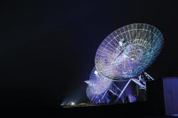 Westerbork Synthesis Radio Telescope. Kredit: ASTRON.