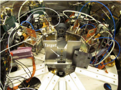 Experimentální zařízení použité při experimentu v italském ústavu LNL (zdroj L. Lamia et al: The Astrophysical Journal, 879:23, 2019).