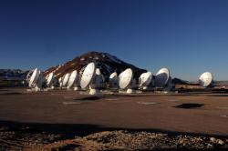 Soustava ALMA, Chile. Kredit: ESO.