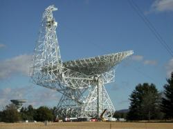 Radioteleskop Green Bank. Kredit: NRAO, NSF.