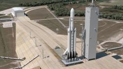 Falcon Heavy na rampě 39A. Zdroj: https://scontent-vie1-1.xx.fbcdn.net