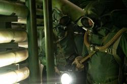 Zobrazení situace v suterénu pod reaktorem v seriálu (zdroj HBO).
