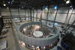 Obrázek reaktoru BN-800 (zdroj Rosatom).