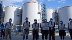 Inspektoři MAAE při inspekci v jaderné elektrárně Fukušima I (zdroj TEPCO).