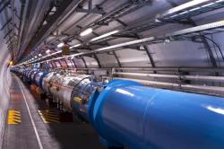 Útroby Velkého hadronového srážeče. Kredit: CERN