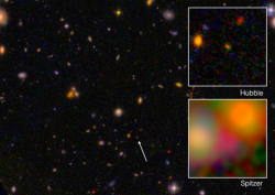 Galaxie EGSY8p7 v Hubbleově a Spitzerově vesmírném dalekohledu. Kredit: I Labbé (Leiden University), NASA/ESA/JPL-Caltech.