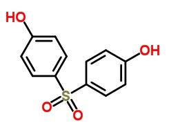 Najdeme jej také pod označením: 4,4'-Sulphonyldiphenol ; 1, 1'-Sulfonylbis[4-hydroxybenzene] ;  4,4'-Dihydroxydiphenyl Sulfone  ;  O2S(C6H4OH)2
