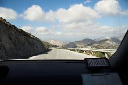 Cestou z Filoti k Pyrgos Cheimarrou. Kredit: Zde, Wikimedia Commons. Licence CC 4.0.