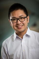 Danny Hung-Chieh Chou, biochemik na lékařské fakultě University of Utah, vedoucí výzkumného kolektivu. Kredit: University of Utah.
