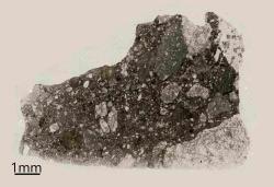 Lunární meteorit (Arabský poloostrov 007) je fragmentární regolitová brekcie obsahující apatit a těkavé látky.