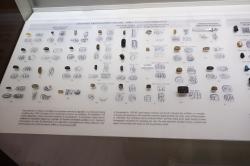 Miniaturní pečetítka z minojské dílny v paláci v Malii, 1700 před n. l. Archeologické muzeum v Irakliu. Kredit: Zde, Wikimedia Commons. Licence CC 4.0.