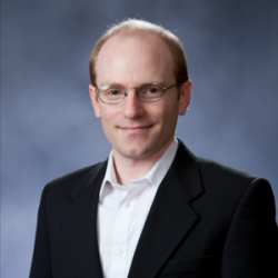 Ethan Lieber, ekonom, University of Notre Dame. Kredit: University of Notre Dame. https://economics.nd.edu/faculty/ethan-lieber/