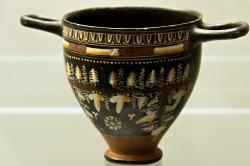 Keramika typu Gnathia, jižní Itálie, 310 až 260 před n. l. NM-H10 2143. Kredit: Zde, Wikimedia Commons. Licence CC 4.0.