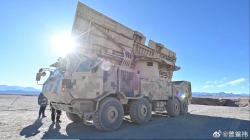 Čínský mikrovlnný systém Hurricane 3000. Kredit: @jesusfroman via Defence Post.