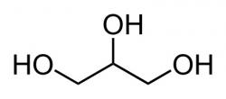 Glycerol je chemicky trojsytný alkohol.