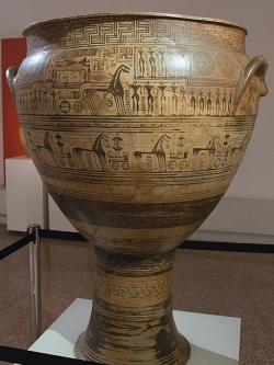 Hirschfeldův kratér. Národní archeologické muzeum v Athénách, inv. č. 990. Kredit: Zde, Wikimedia Commons. Licence CC 4.0.