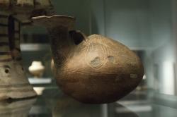 Askos „kachního“ tvaru z Mélu, Fylakopi I, 2300 - 2000 př. n. l. Britské muzeum, GR 1865.12-14.39 BM Cat Vases A330. Kredit: Zde, Wikimedia Commons