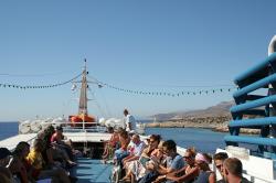 Epres Skopelitis připlouvá k ostrovu Irakleia. Kredit: Zde, Wikimedia Commons. Licence CC 4.0.