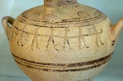 Taneční scéna. Kamini na Naxu, 12. století před n. l. Kredit: Zde, Wikimedia Commons. Licence CC 3.0. Taneční scéna. Kamini na Naxu, 12. století před n. l. Kredit: Zde, Wikimedia Commons. Licence CC 3.0.