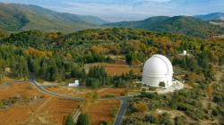 Teleskop Zwicky Transient Facility na americké observatoři Palomar. Kredit: IPAC/Caltech.
