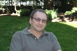 Ariel Zhitnitsky. Kredit: CAP. Ariel Zhitnitsky. Kredit: CAP.