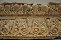 Palmety. Reliéf z pokladnice Sifnu, 525 před n. l. Archeologické muzeum v Delfách. Kredit: Helen Simonsson, Wikimedia Commons. Licence CC 2.0.