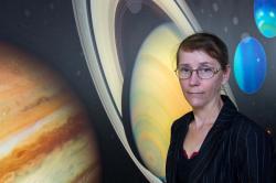 Cassie Conley, expertka na prevenci biologické kontaminace na Zemi i mimo ni. Zdroj: MIT Technology Review 2024.