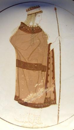 Héra s žezlem a korunou. Malba na bílém kylixu (picí misce), 470 před n. l. Altes Museum Berlin, Inv. 2685. Kredit: Bibi Saint-Pol, Wikimedia Commons. Public domain.