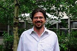 Thomas Bugnyar profesor na  Universität Wien  (Kredit: CogCom, UW)