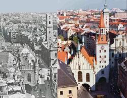 Snímky centrální části Mnichova z roku 1945 (vlevo) a 1989. Na starším snímku je dobře patrný ohromný rozsah škod, které byly zaviněny o rok dříve podniknutým spojeneckým náletem. Kredit: F McGady; Wikipedia (volné dílo)